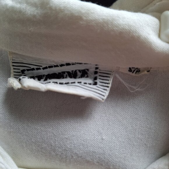 Vintage Cream Embroidered Button Down Blouse - Picture 6 of 7